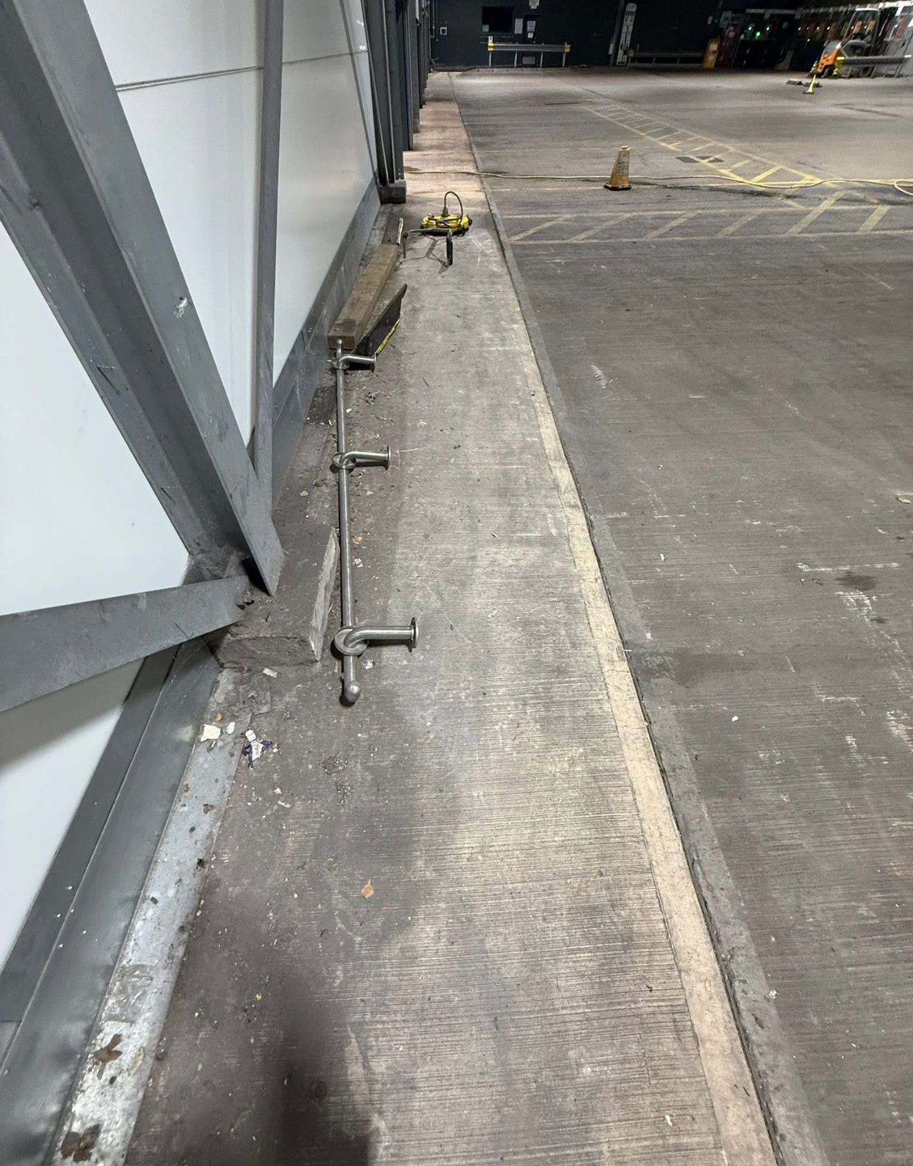 2,000 sqft Warehouse Internal Clean — before